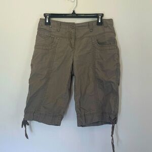Point Zero - Women’s size 4 Cargo Shorts